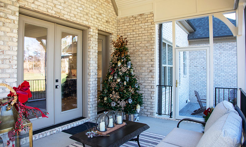 Holiday House Tour - Building Dimensions - Screened Porch